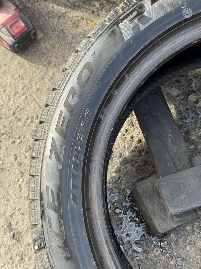 Pirelli ICE ZERO, winter 255/50 R20