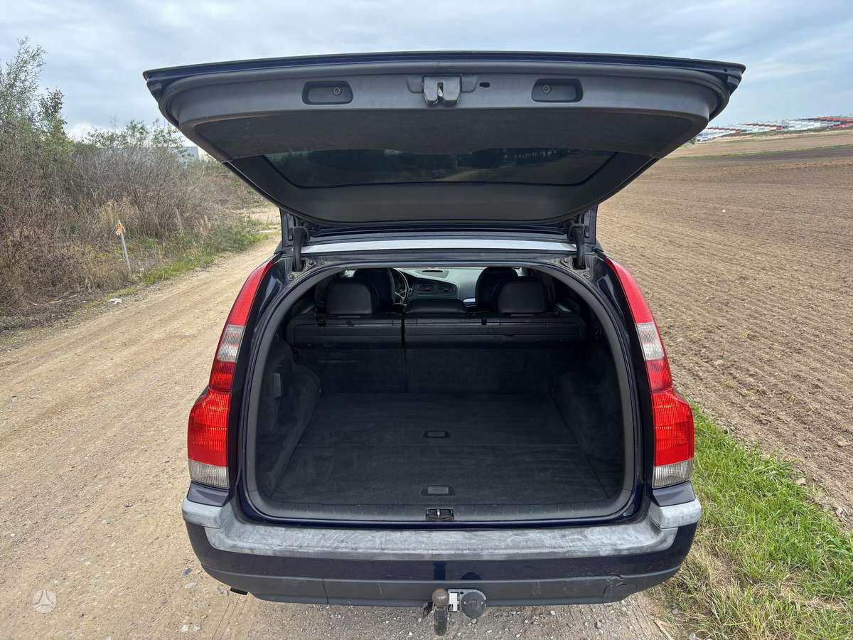 Volvo V70, 2.4 l., universalas