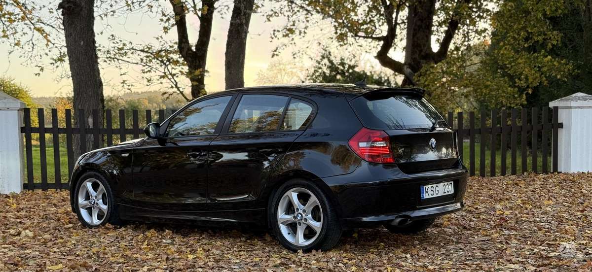 BMW 120, Хэтчбек