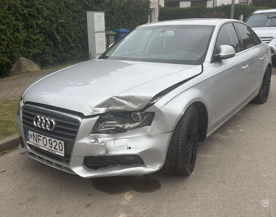 Audi A4, 2.7 l., Седан