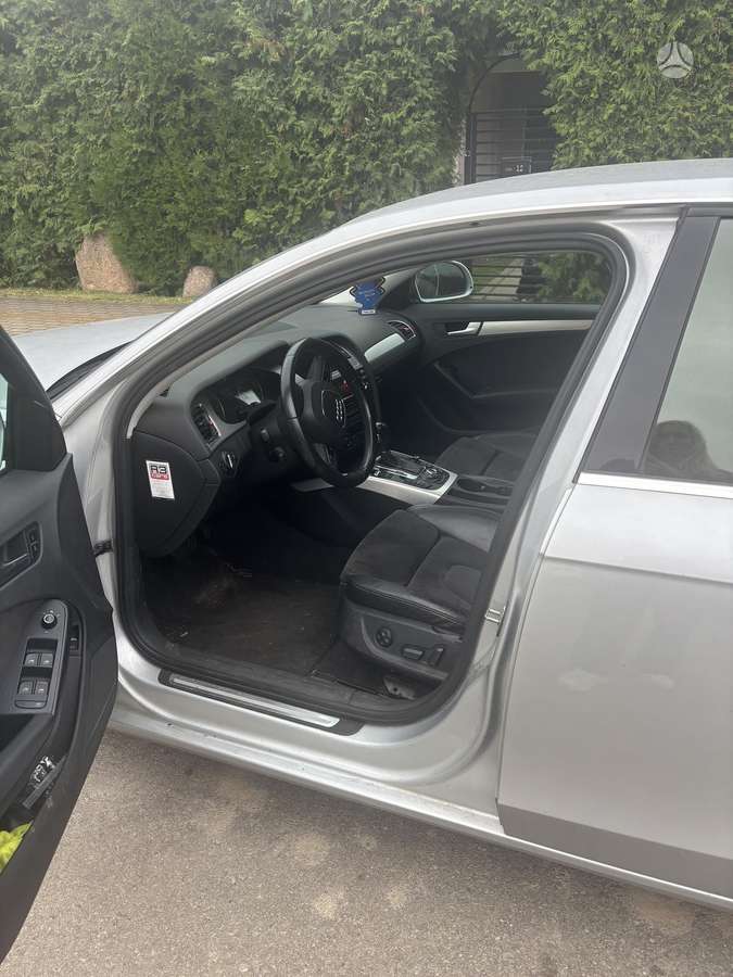 Audi A4, 2.7 l., Седан