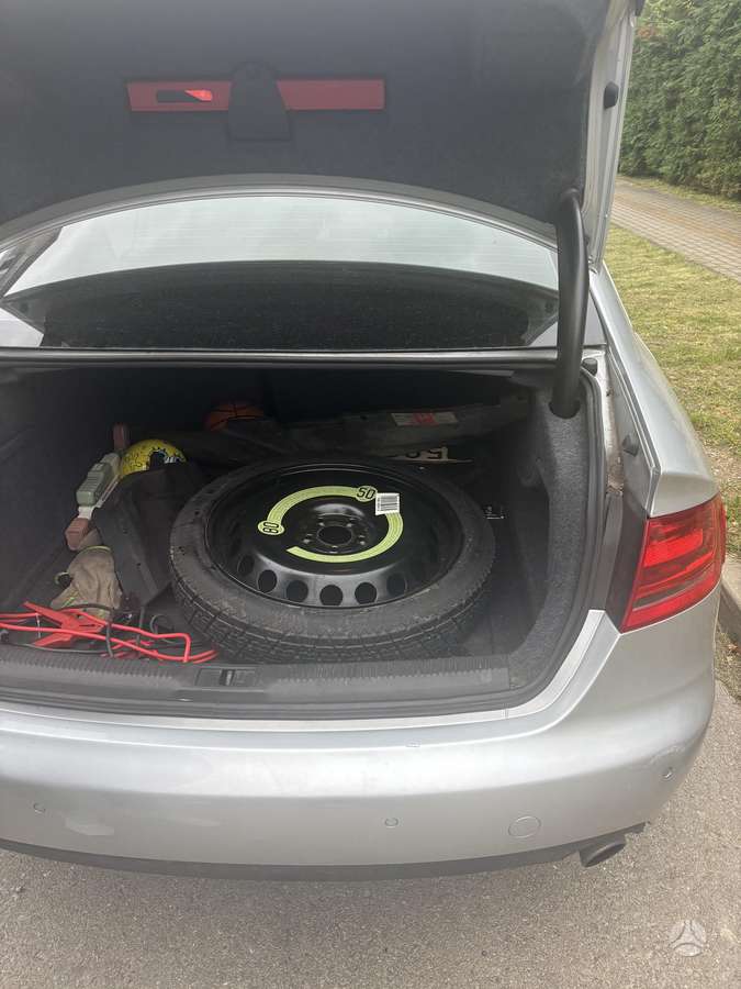Audi A4, 2.7 l., Седан
