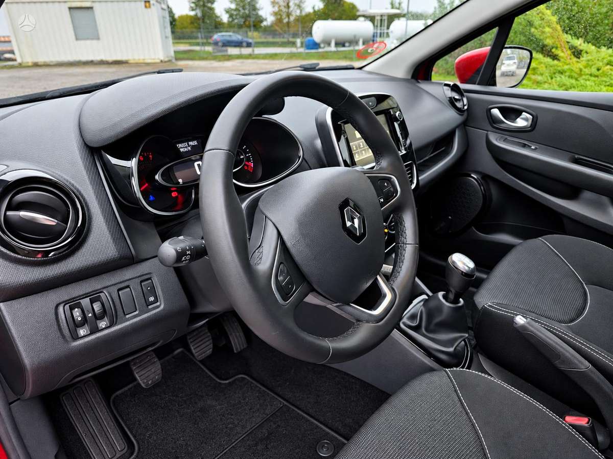 Renault Clio, 0.9 l., hatchback