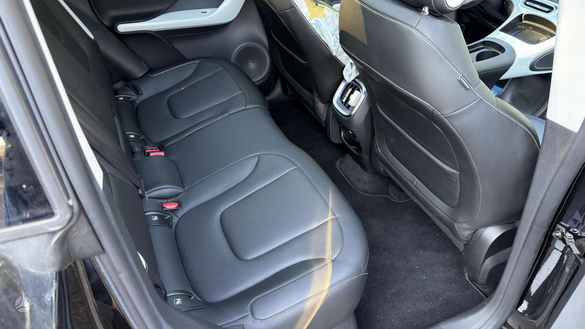 Smart 1, 66 kWh, off-road / crossover