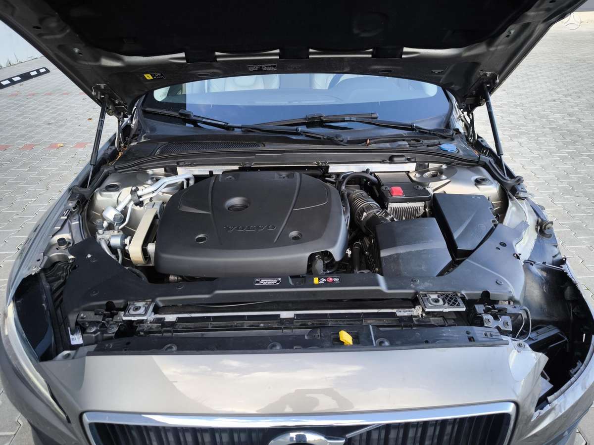 Volvo S60, 2.0 l., Седан