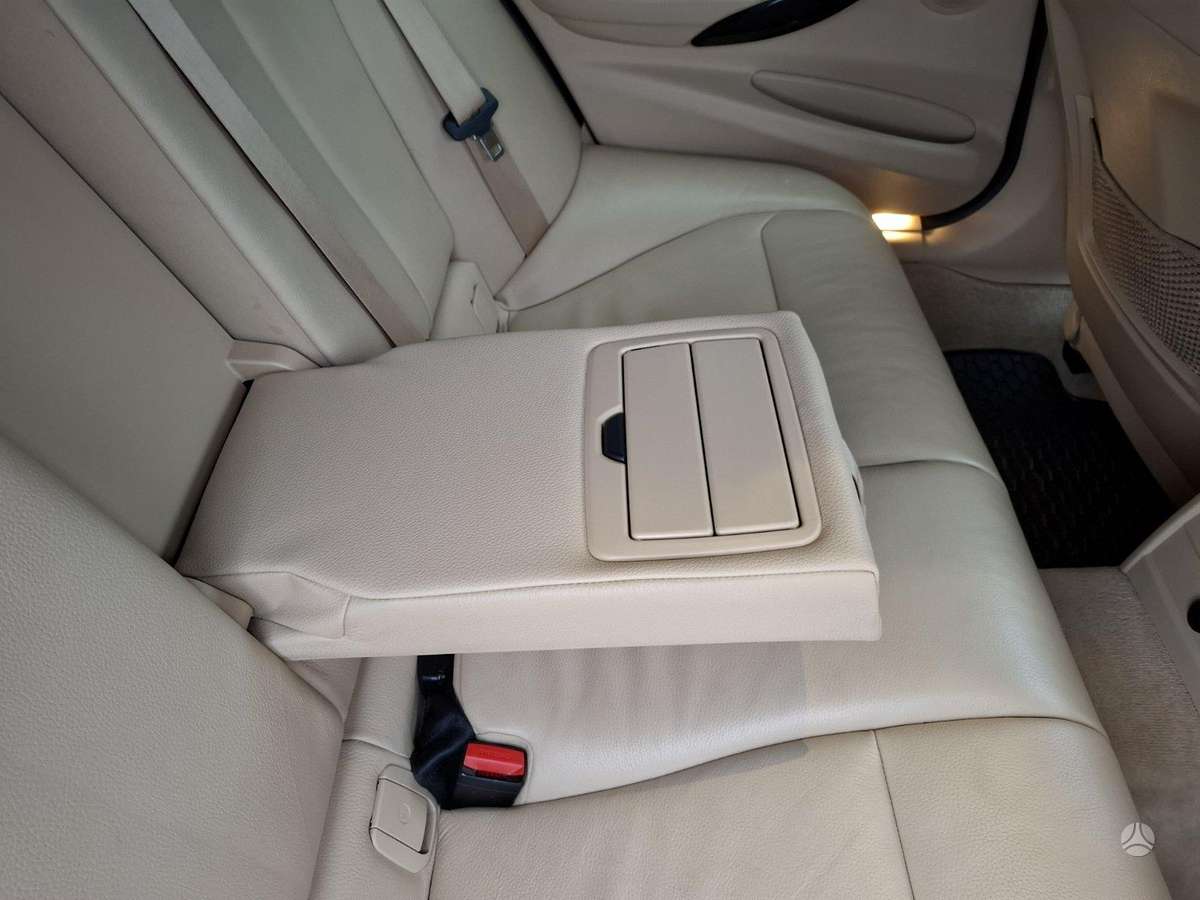 BMW 320, 2.0 l., wagon