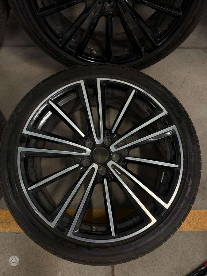 BMW I8, light alloy, R20