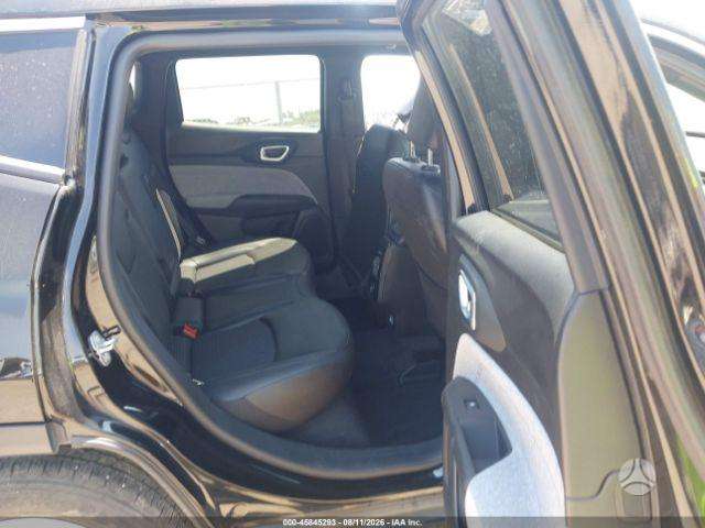 Jeep Compass, 2.0 l., off-road / crossover