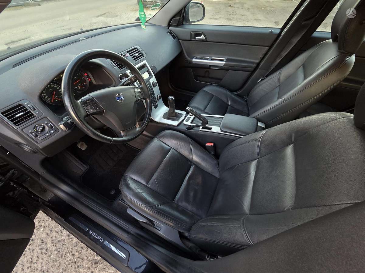 Volvo V50, 1.6 l., wagon