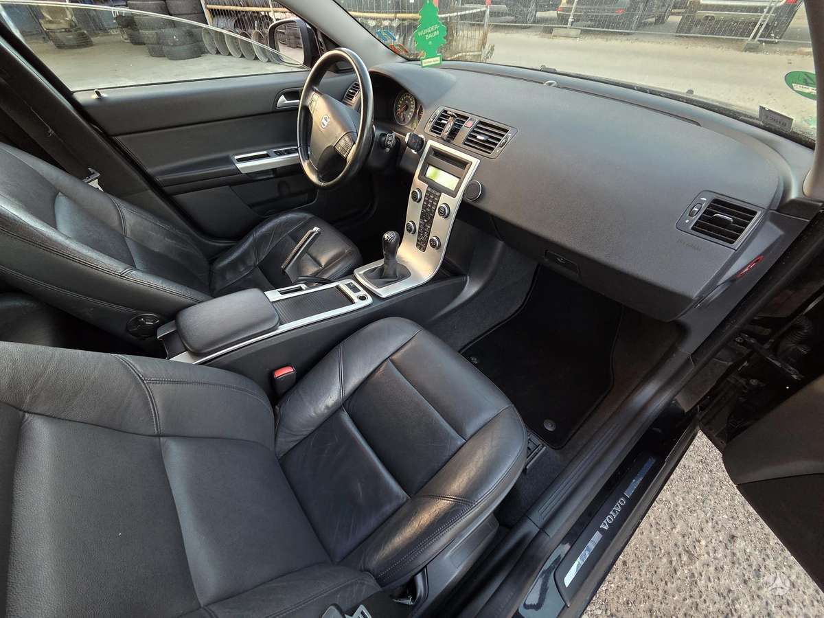 Volvo V50, 1.6 l., wagon