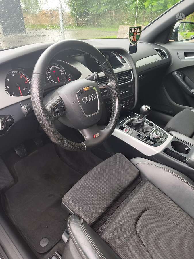 Audi A4, 2.0 l., Универсал