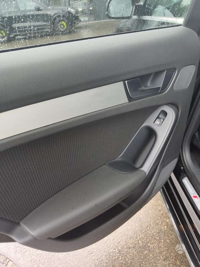 Audi A4, 2.0 l., Универсал