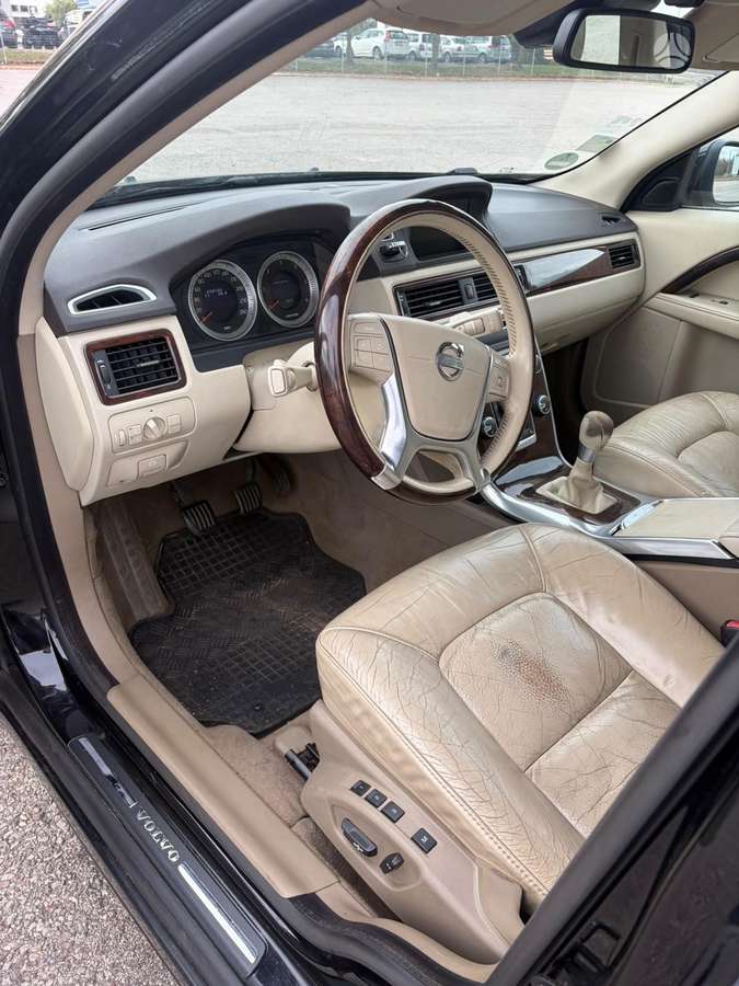 Volvo V70, 1.6 l., universalas