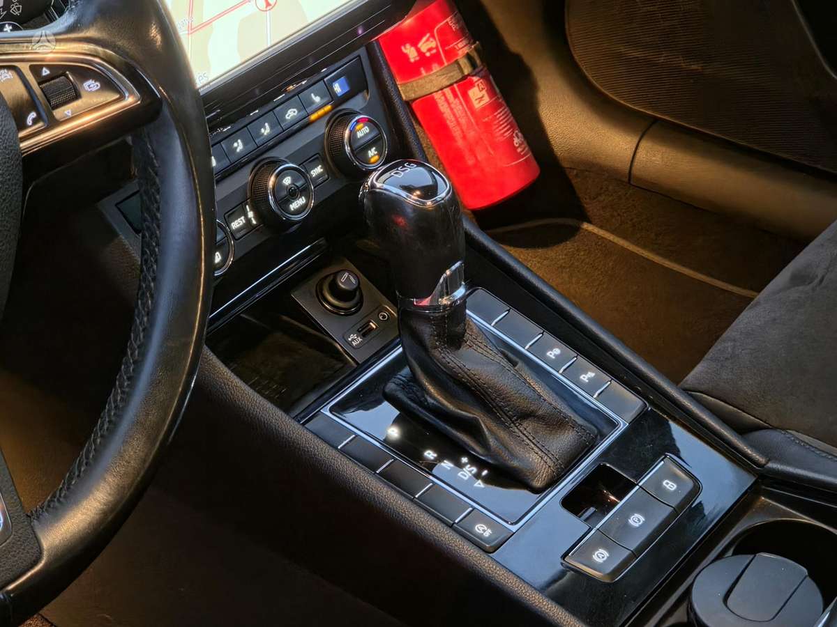 Skoda Superb, 2.0 l., wagon