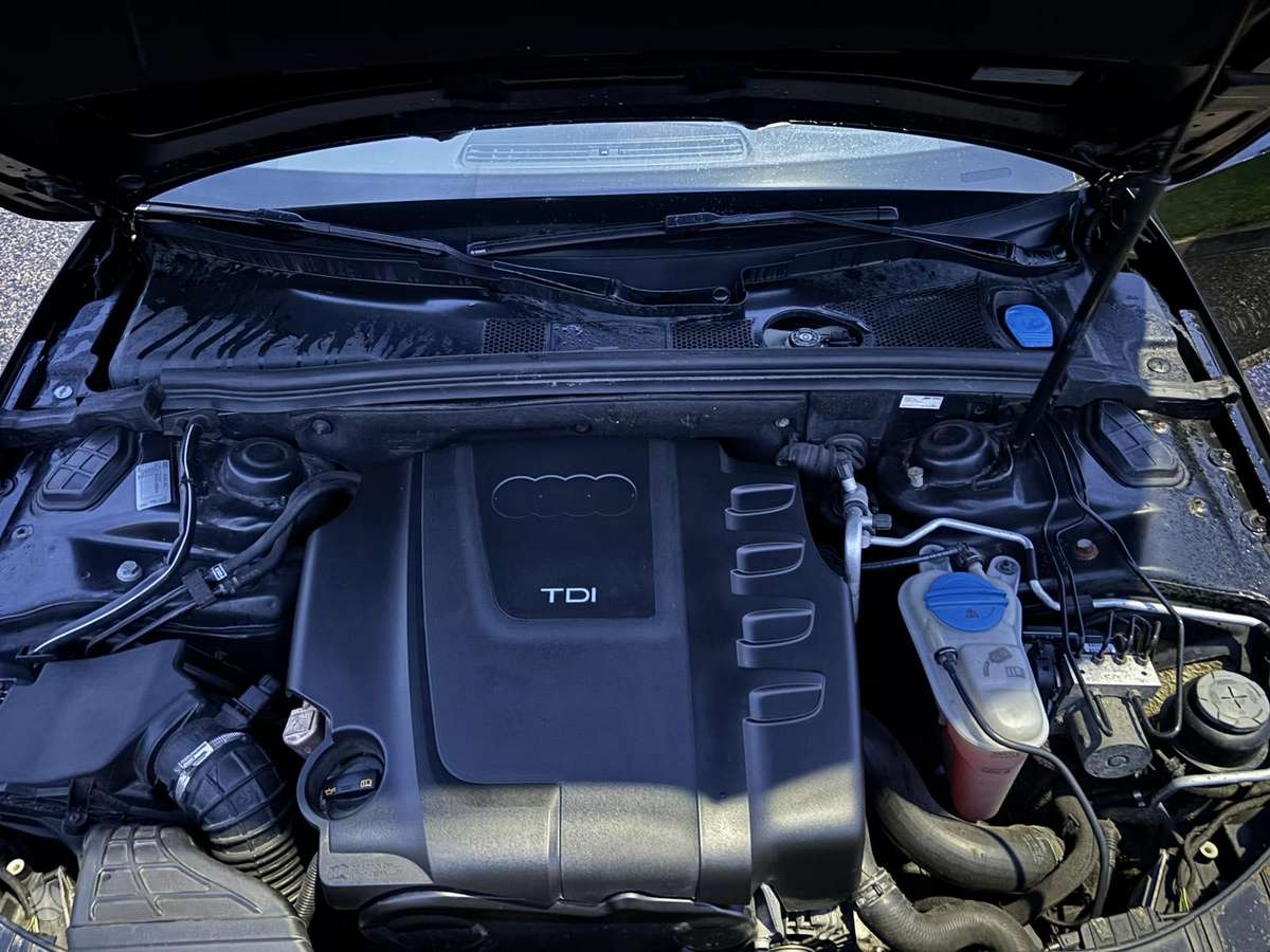 Audi A4, 2.0 l., Универсал