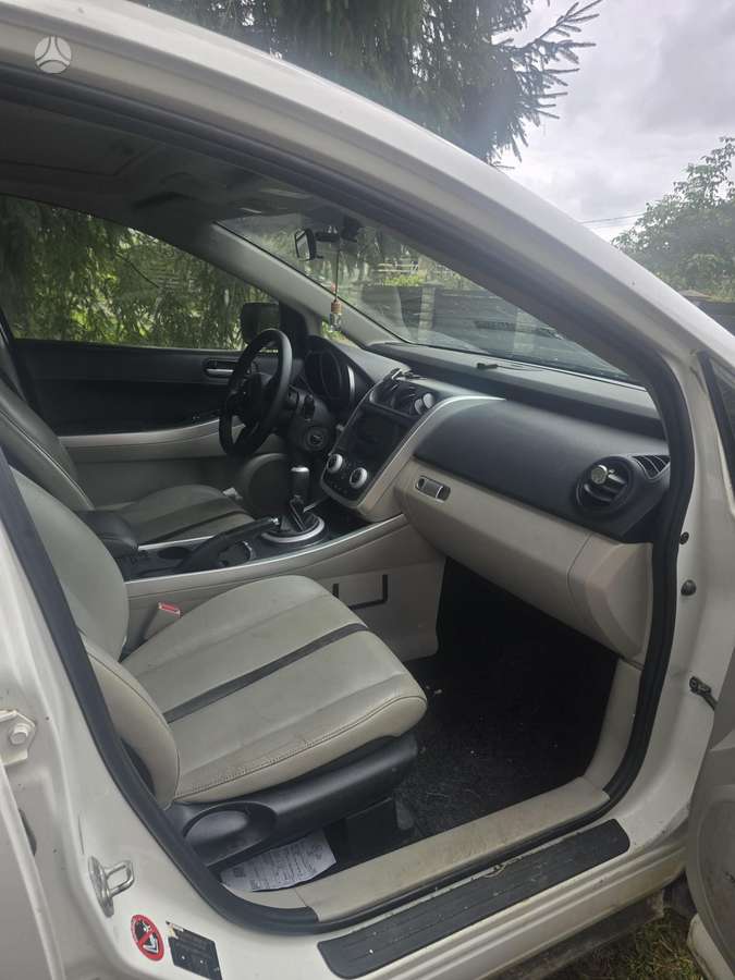 Mazda CX-7, 2.3 l., off-road / crossover