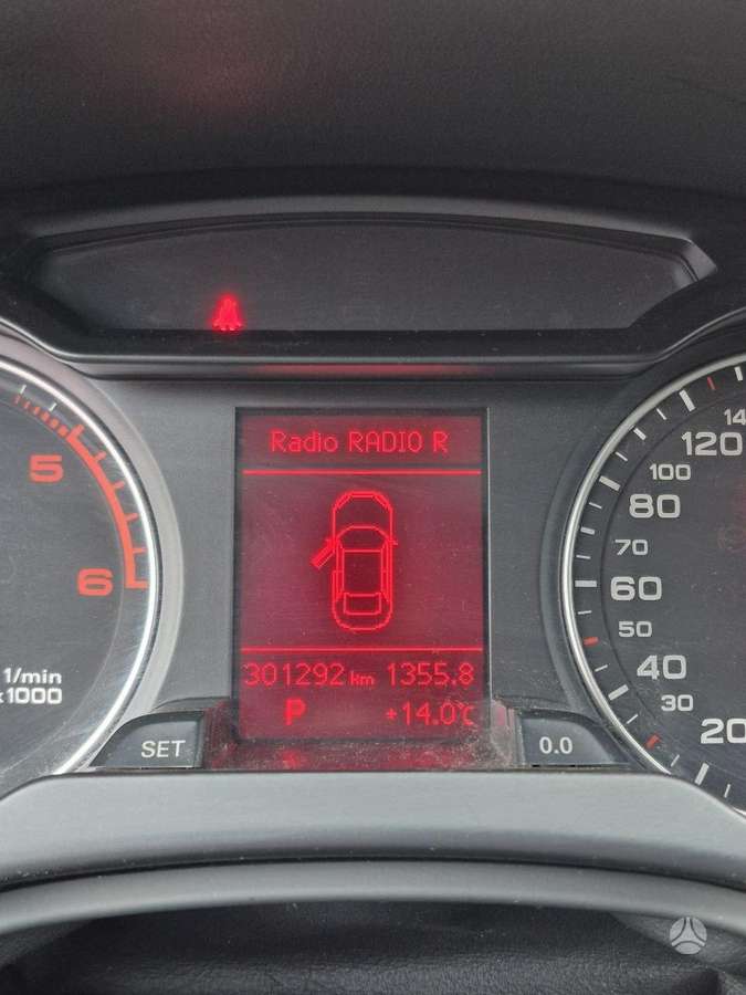 Audi A4, 2.0 l., Седан