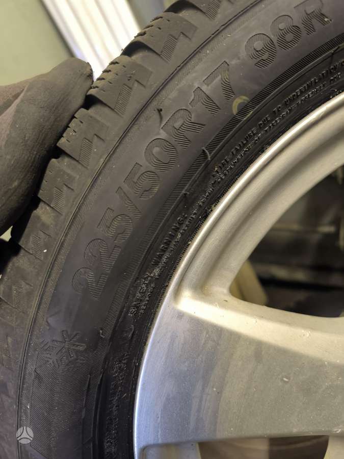 Yokohama, всесезонные 225/50 R17