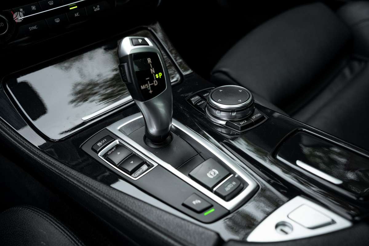 BMW 520, 2.0 l., universalas