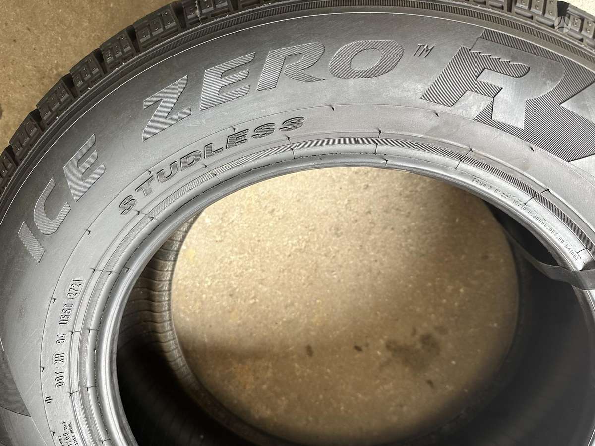 Pirelli Ice zero, зимние 215/60 R16