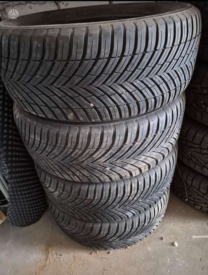Toyo CELSIUS AS2, universalios 255/55 R18