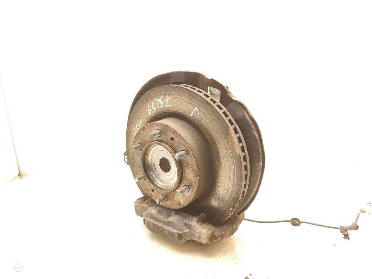 Toyota Hilux hubs