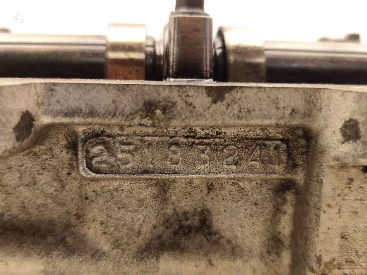 Opel Astra, 25183241, cylinder head
