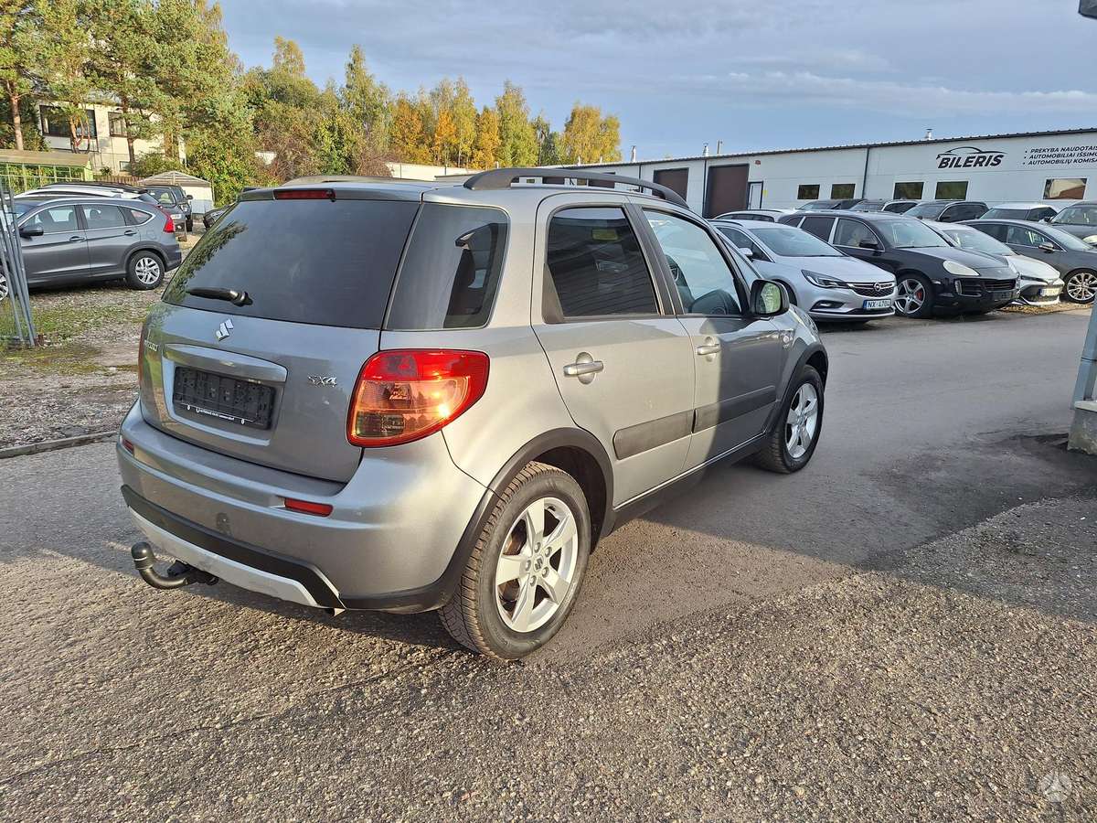 Suzuki SX4, 2.0 l., Минивэн