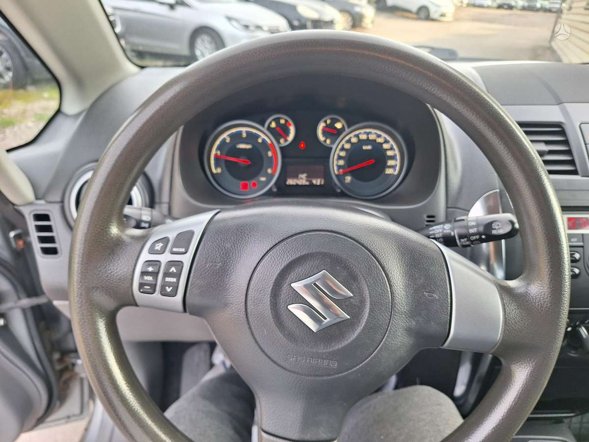 Suzuki SX4, 2.0 l., mpv / minivan