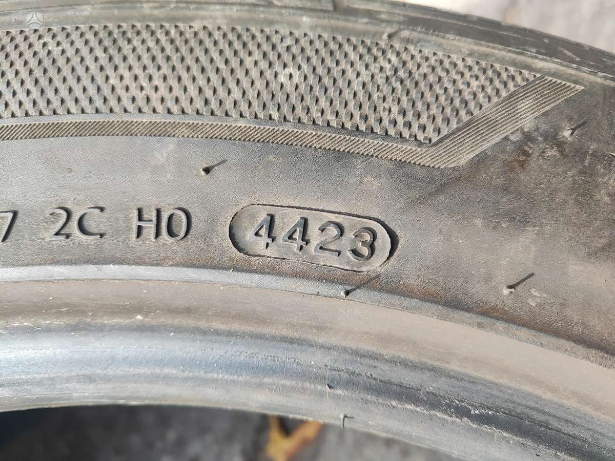 Hankook, vasaras 285/45 R21