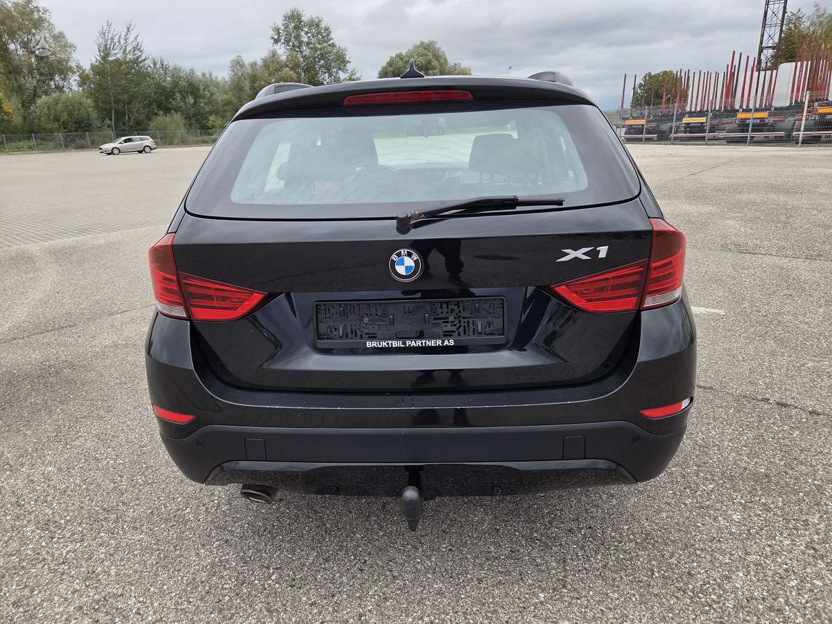 BMW X1, 2.0 l., hatchback