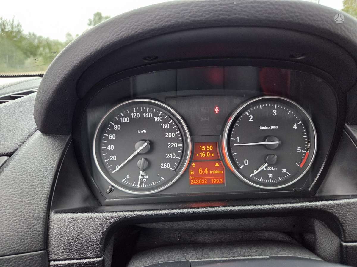 BMW X1, 2.0 l., hatchback