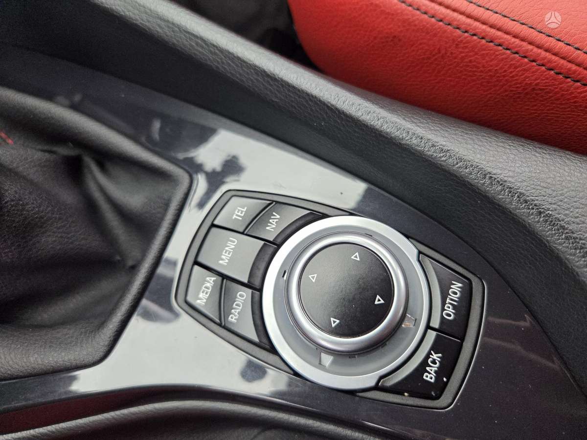 BMW X1, 2.0 l., Хэтчбек