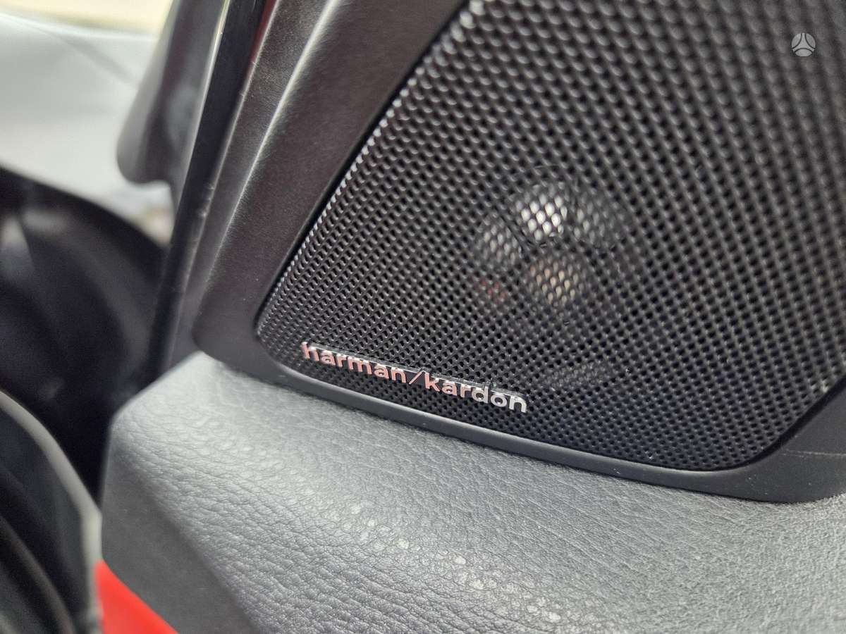 BMW X1, 2.0 l., hatchback