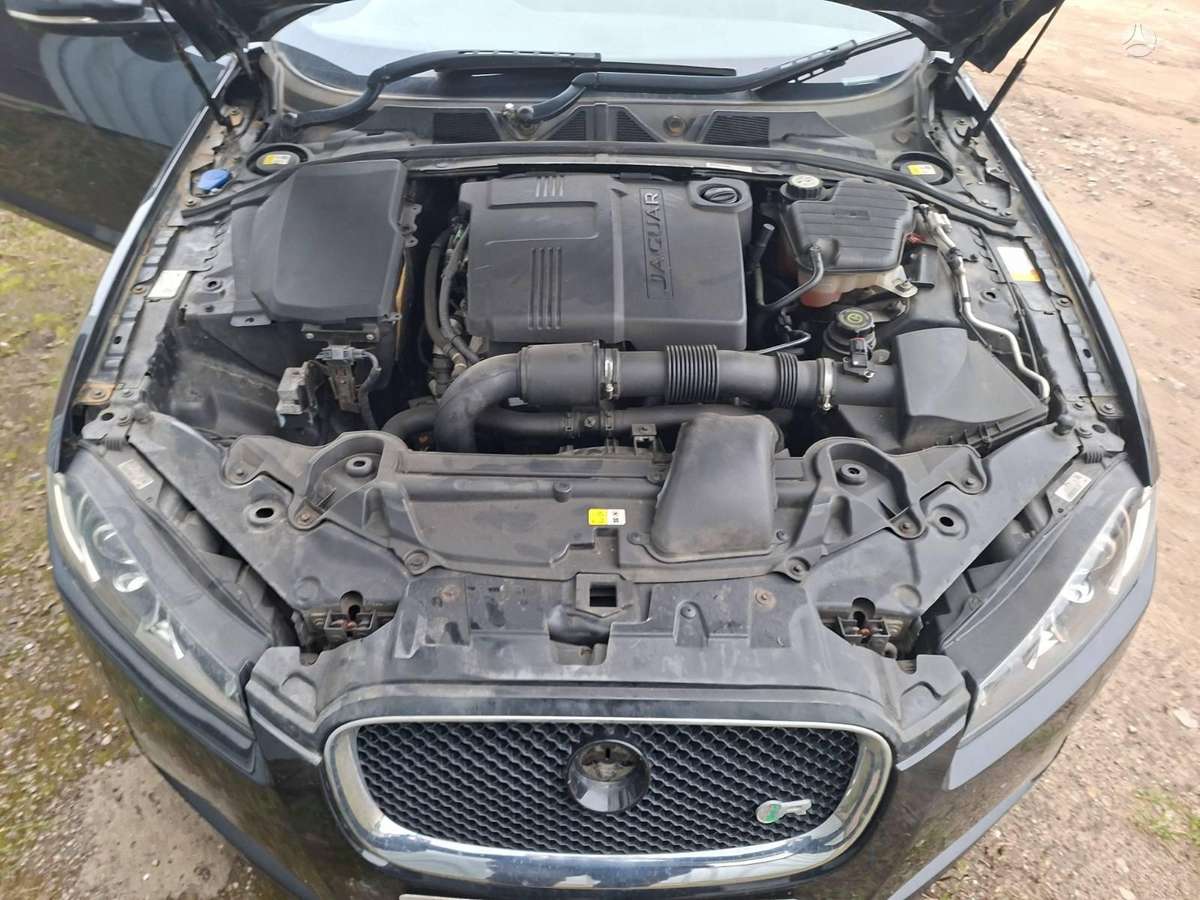 Jaguar XF for parts. Engine code 224dt color code pec