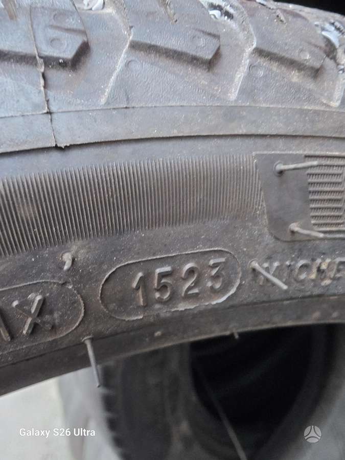 Michelin CROSSCLIMATE2, universalios 245/40 R18