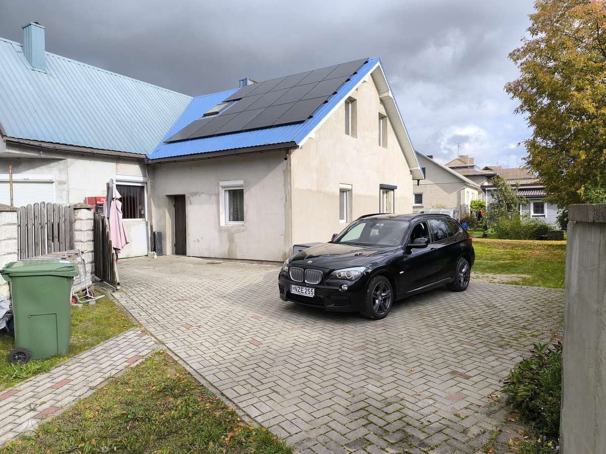 BMW X1, 2.0 l., Внедорожник / Кроссовер