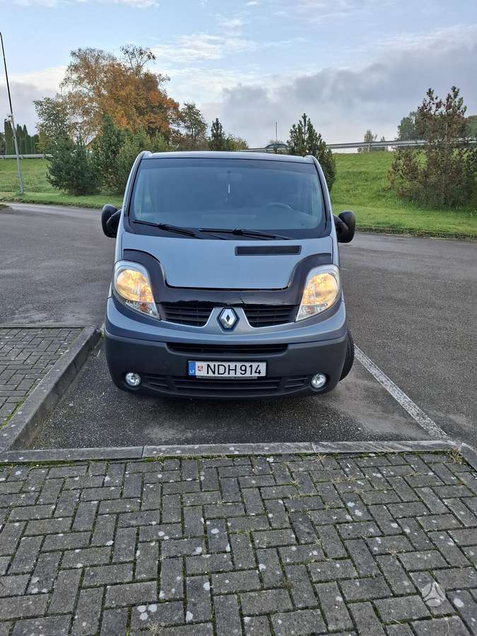 Renault Trafic, 2.0 l., passenger minibus