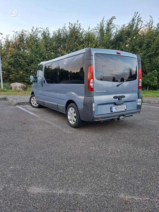 Renault Trafic, 2.0 l., passenger minibus