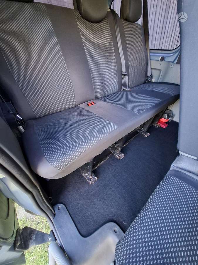 Renault Trafic, 2.0 l., passenger minibus