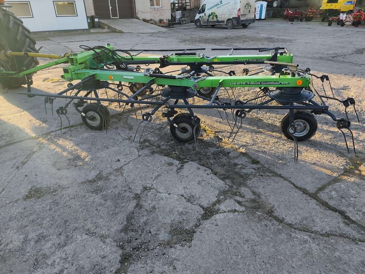 Deutz-Fahr CONDIMASTER 8331, tedders