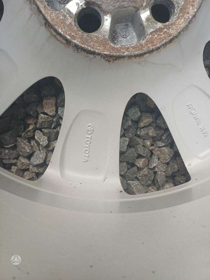 Sunfull, зимние 215/45 R17