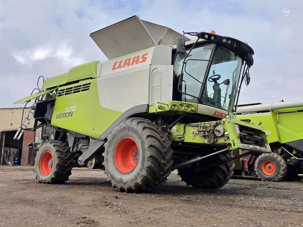 Claas LEXION 670 4WD, комбайны