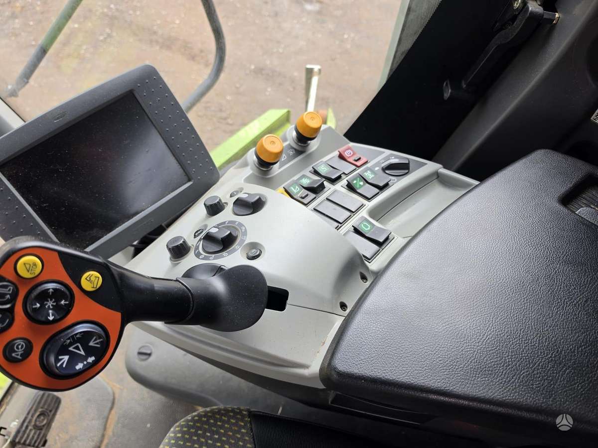 Claas LEXION 670 4WD, комбайны
