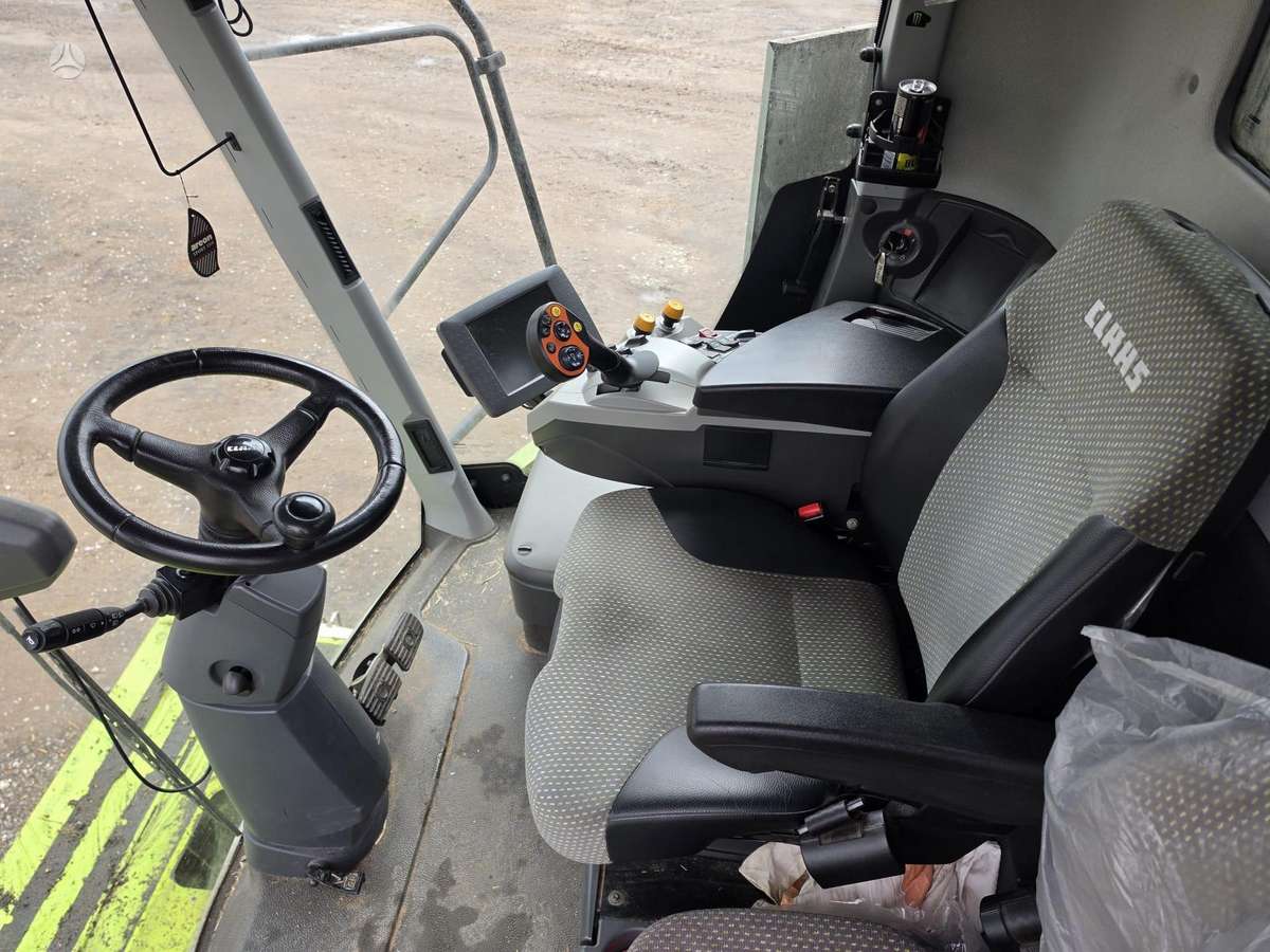 Claas LEXION 670 4WD, комбайны