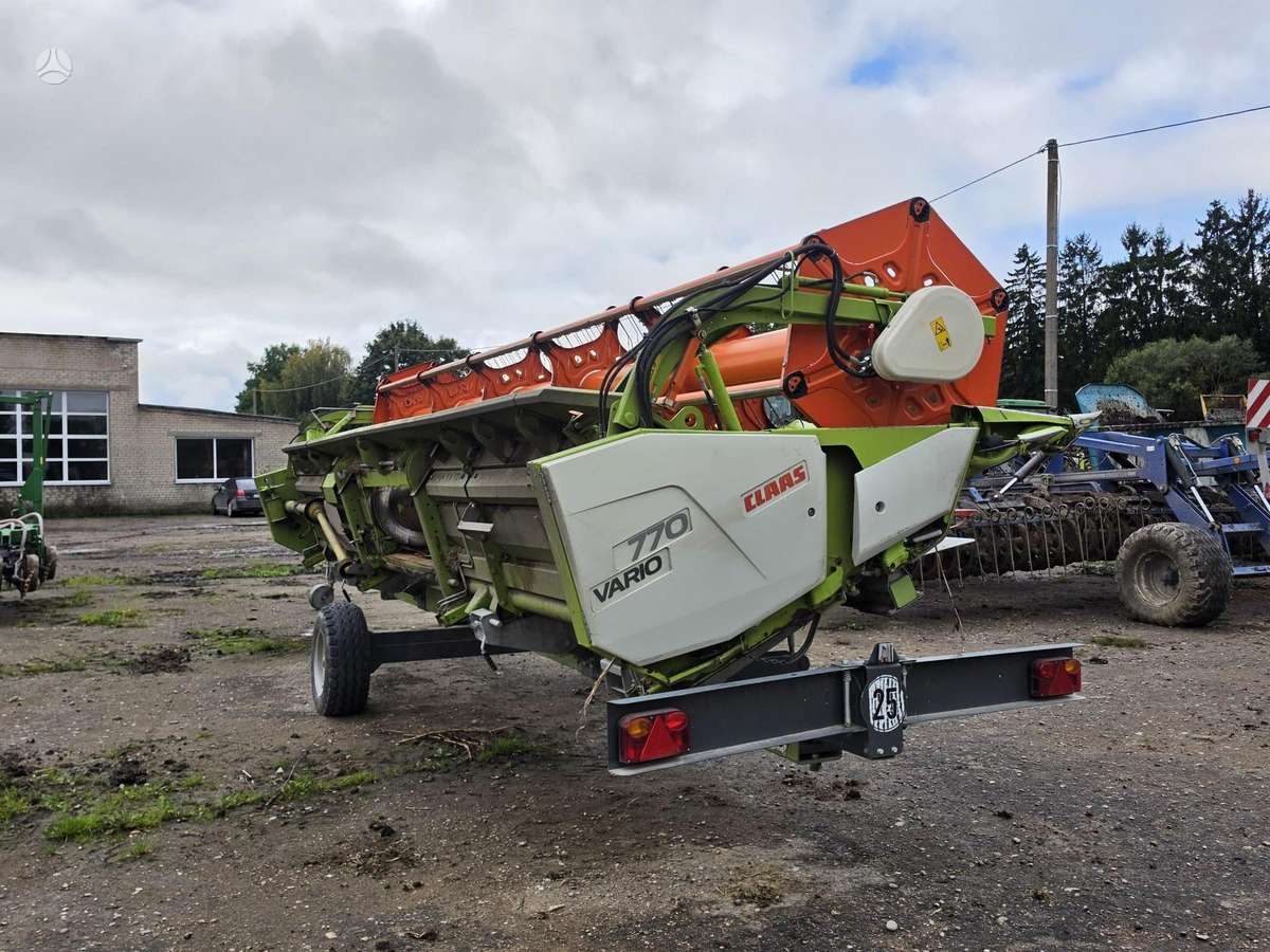 Claas LEXION 670 4WD, комбайны