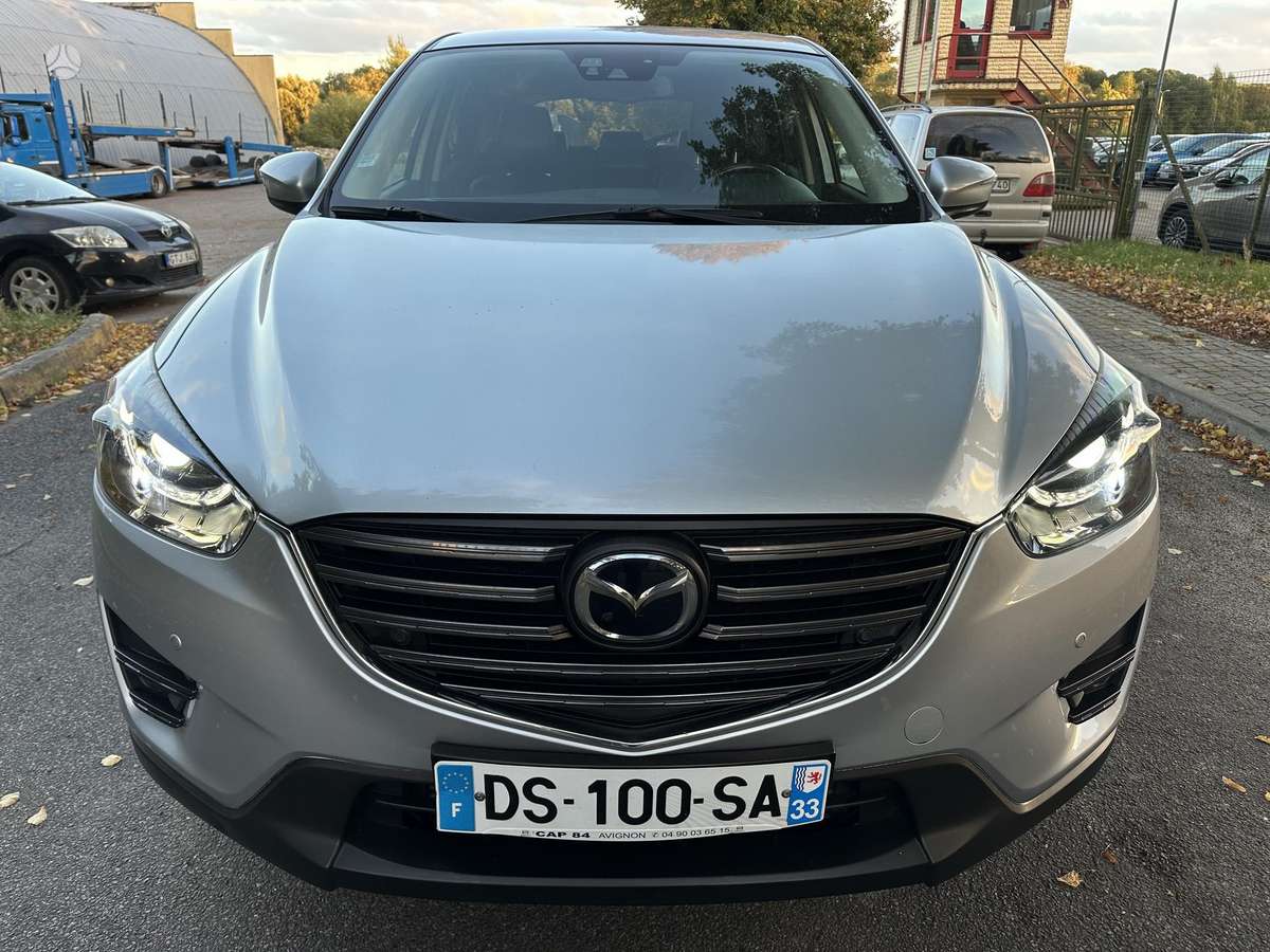 Mazda CX-5, 2.2 l., off-road / crossover