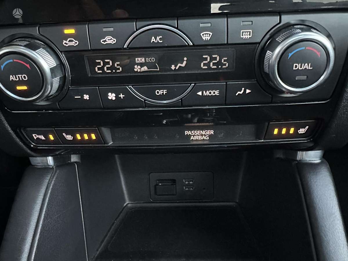 Mazda CX-5, 2.2 l., Внедорожник / Кроссовер