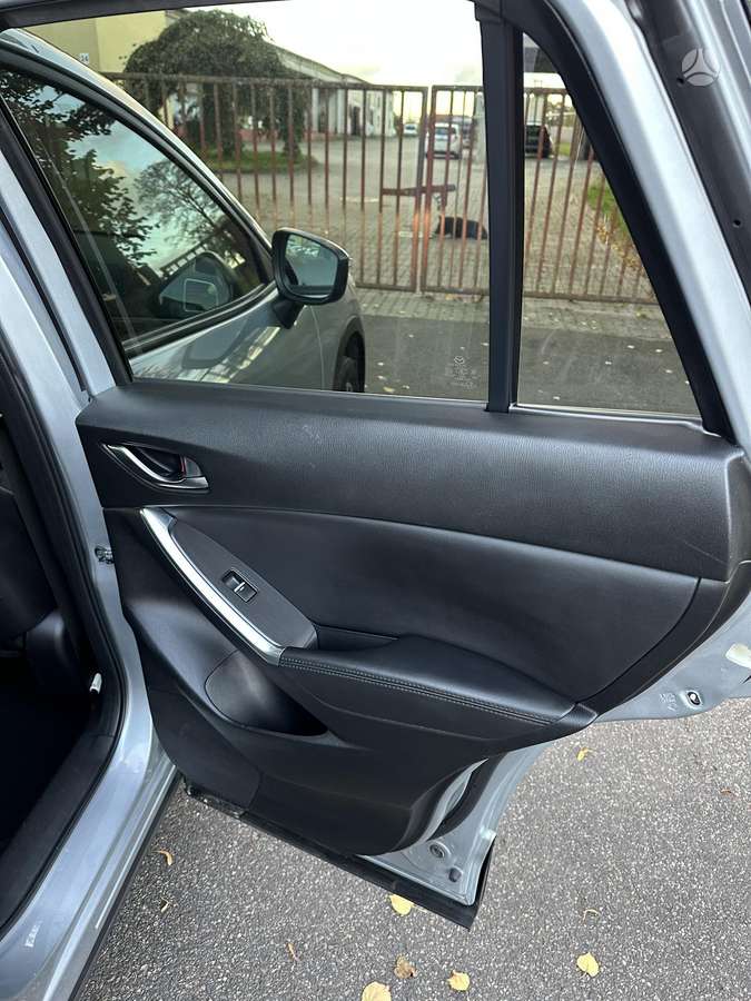Mazda CX-5, 2.2 l., off-road / crossover