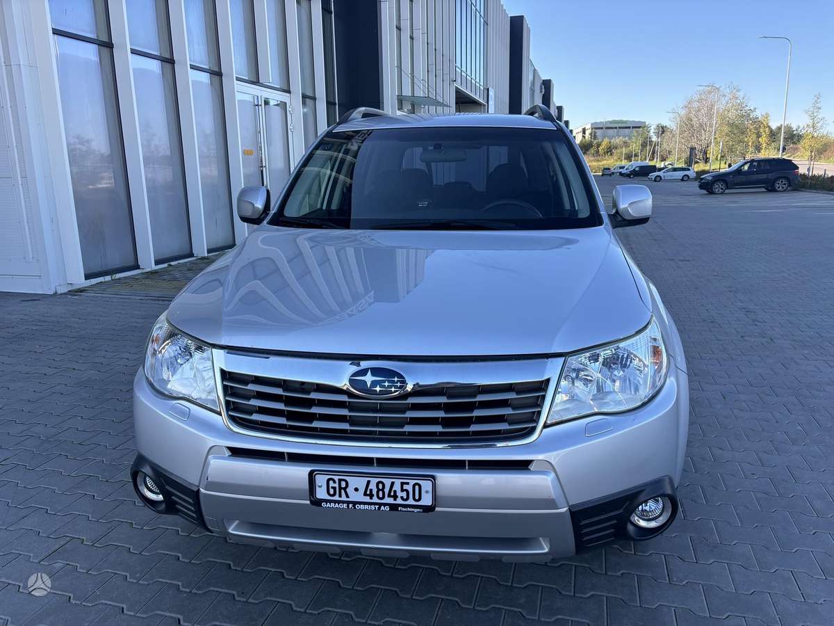 Subaru Forester, 2.0 l., off-road / crossover